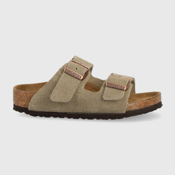 Birkenstock papuci din piele intoarsa pentru copii culoarea bej