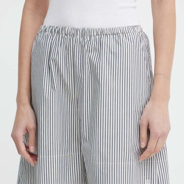 By Malene Birger pantaloni scurti din bumbac culoarea albastru marin