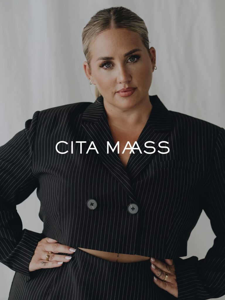 Original CITA MAASS co-created by ABOUT YOU Pulover  crem