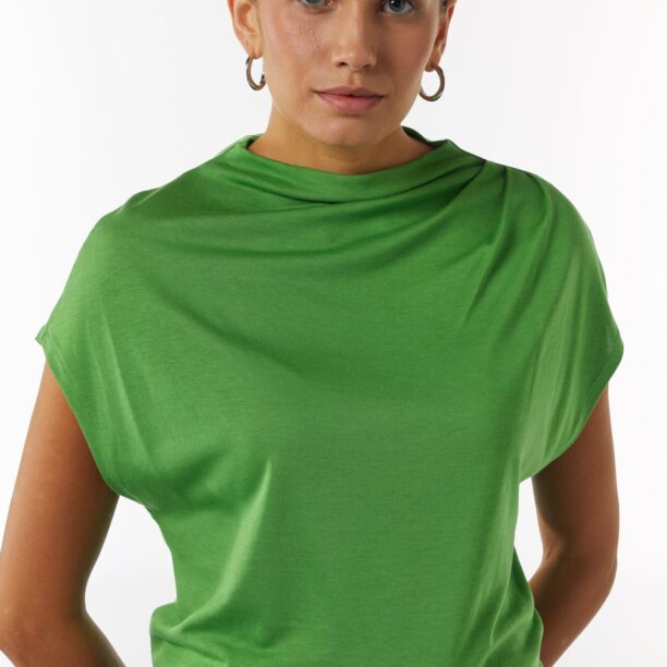 COMMA Tricou  verde iarbă preţ