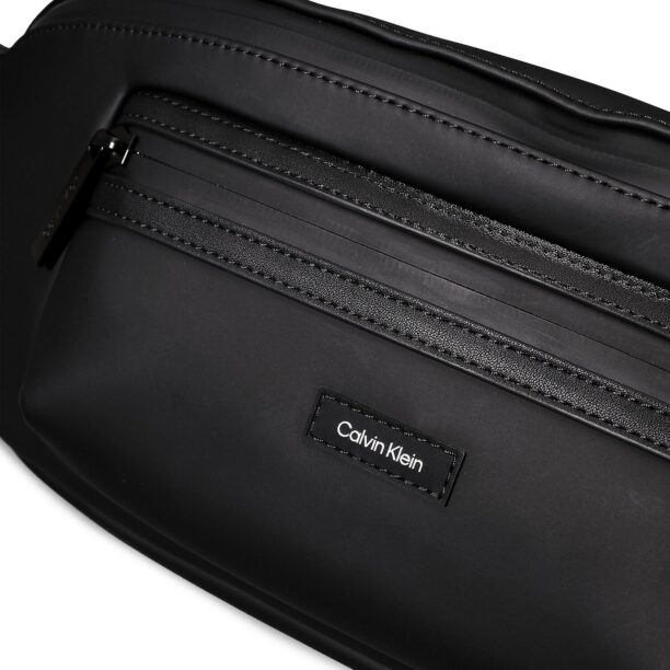 Calvin Klein Borsetă 'Essential'  negru preţ