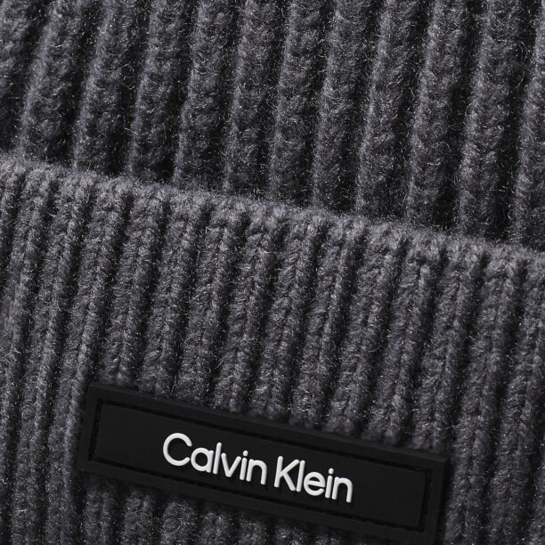 Calvin Klein Căciulă  verde închis / negru / alb preţ