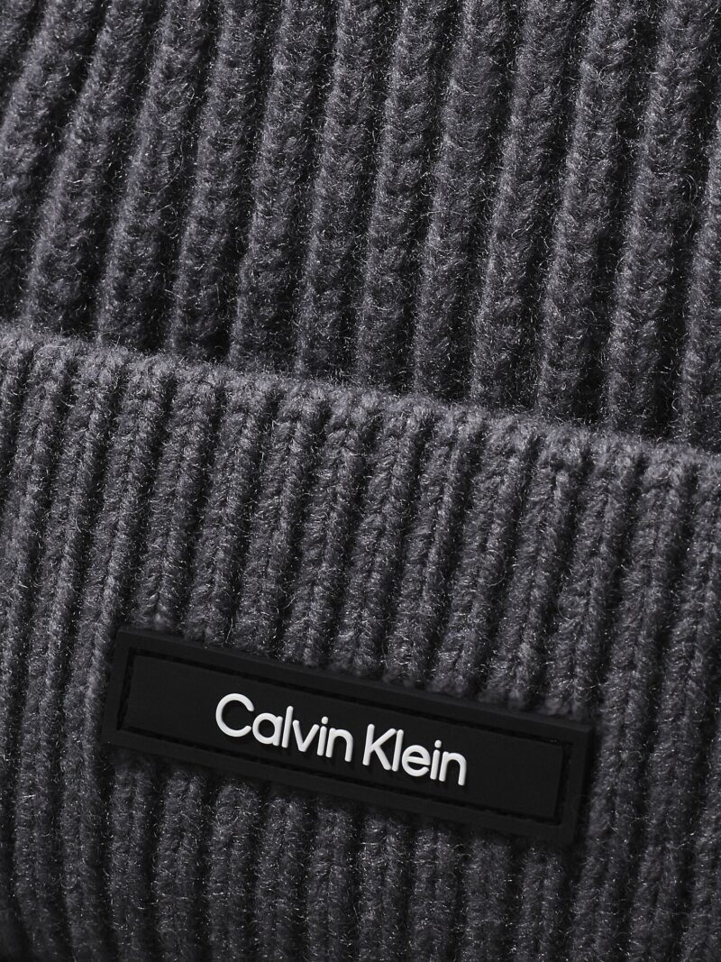 Calvin Klein Căciulă  verde închis / negru / alb preţ