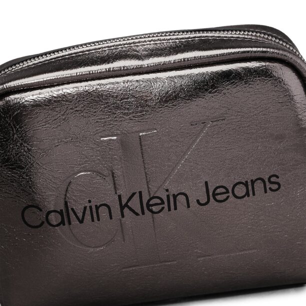 Calvin Klein Jeans Geantă de umăr  gri argintiu / negru preţ