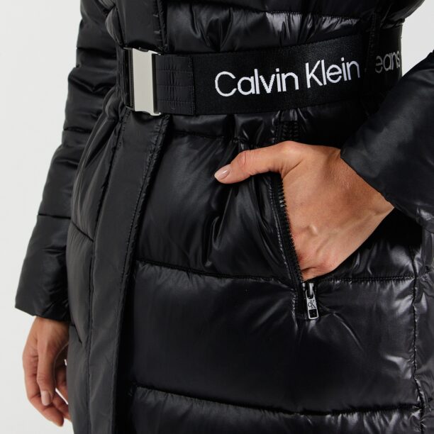 Preţ Calvin Klein Jeans Palton de iarnă  negru