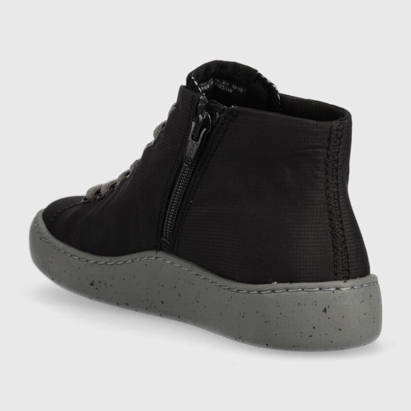 culoarea negru