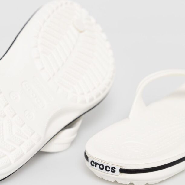 Crocs șlapi Crocband Flip Espresso 207142 preţ