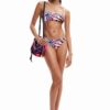 Desigual sutien de baie culoarea alb