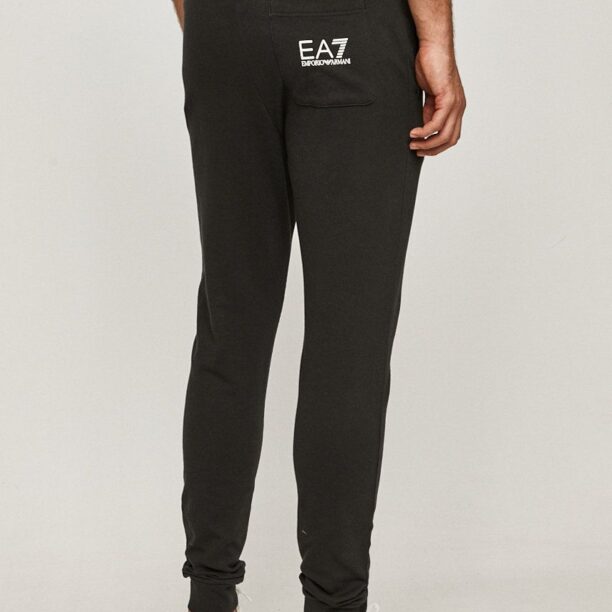 EA7 Emporio Armani - Pantaloni preţ