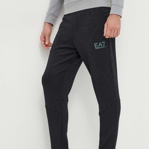 EA7 Emporio Armani pantaloni de trening culoarea negru