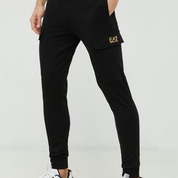 EA7 Emporio Armani pantaloni de trening din bumbac culoarea negru