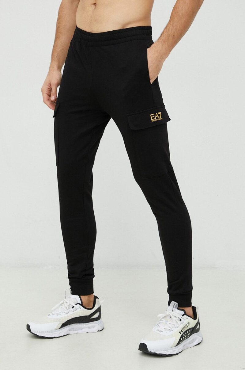 EA7 Emporio Armani pantaloni de trening din bumbac culoarea negru