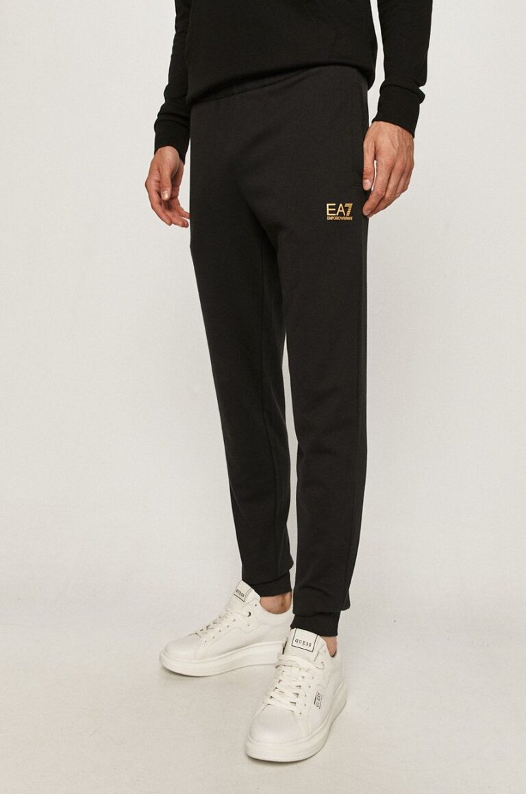 EA7 Emporio Armani pantaloni de trening din bumbac culoarea negru