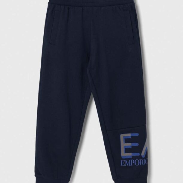 EA7 Emporio Armani pantaloni de trening din bumbac pentru copii culoarea albastru marin