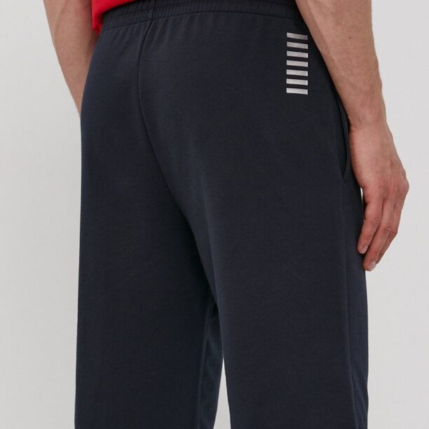 EA7 Emporio Armani pantaloni scurti din bumbac culoarea albastru marin preţ