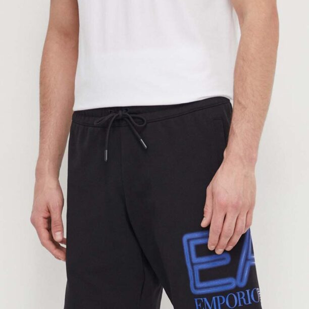 EA7 Emporio Armani pantaloni scurti din bumbac culoarea negru