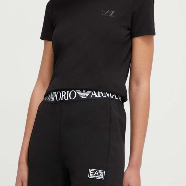 EA7 Emporio Armani pantaloni scurti femei