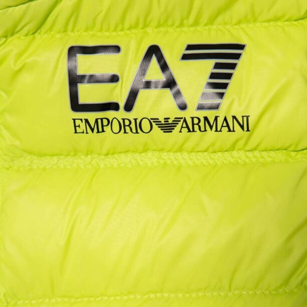 EA7 Emporio Armani vesta de puf pentru copii culoarea negru preţ