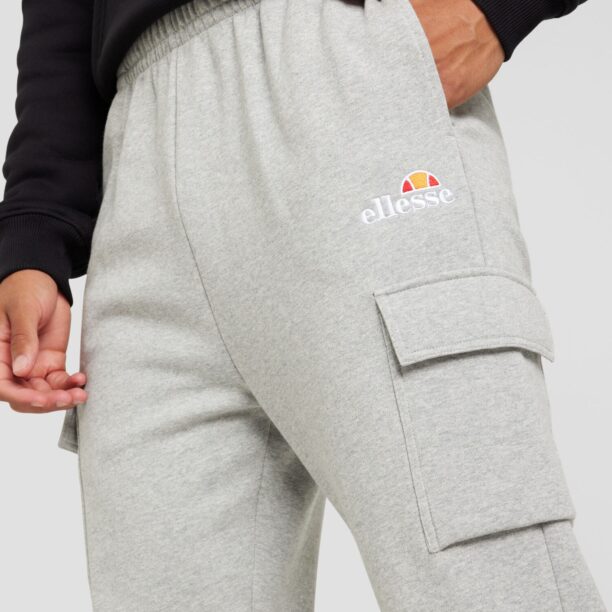 Cumpăra ELLESSE Pantaloni cu buzunare 'Davilas'  gri / alb