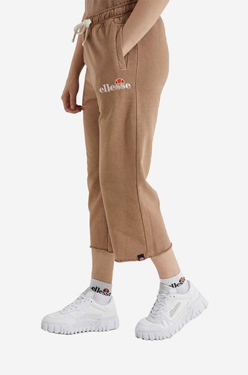 Ellesse pantaloni de trening din bumbac Taran Cropped Jog culoarea maro