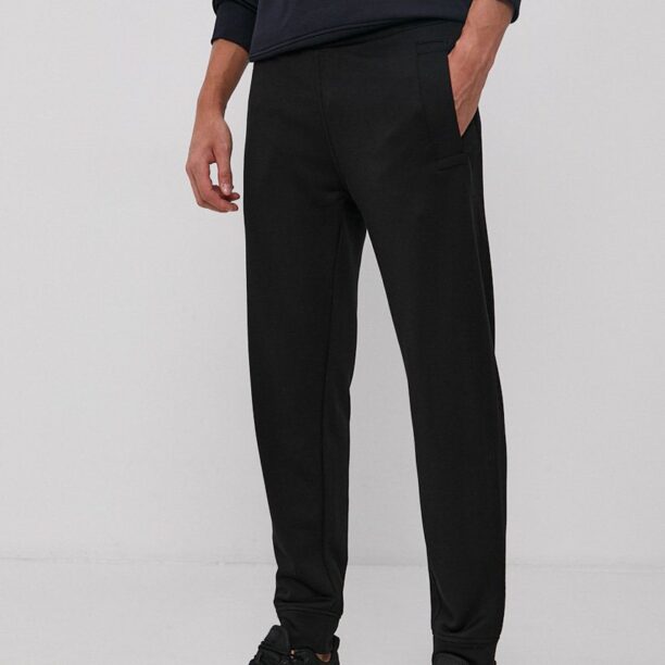 Emporio Armani pantaloni barbati