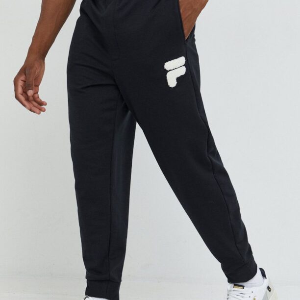 Fila pantaloni de trening barbati