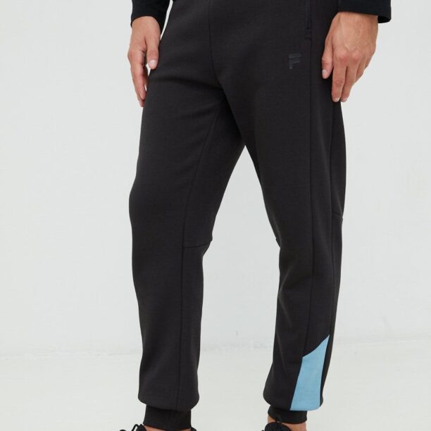 Fila pantaloni de trening barbati