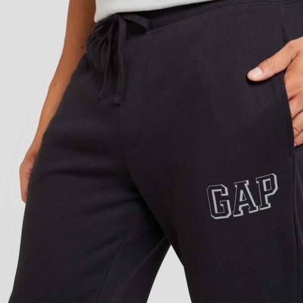 Preţ GAP Pantaloni  negru / alb