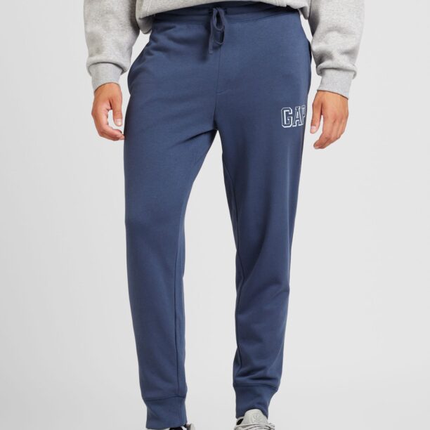 GAP Pantaloni  safir / alb preţ