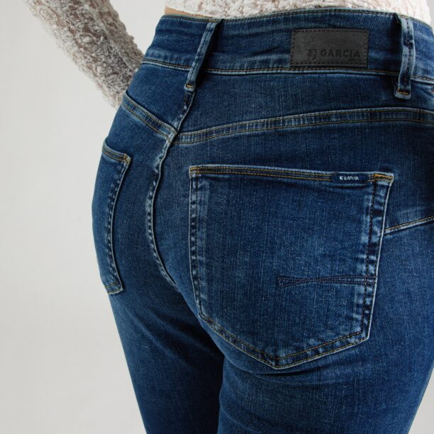 Preţ GARCIA Jeans 'Caro'  albastru denim