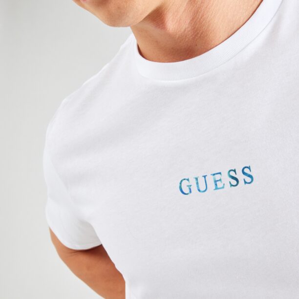 Preţ GUESS Tricou 'QUATTRO'  azur / albastru ultramarin / alb