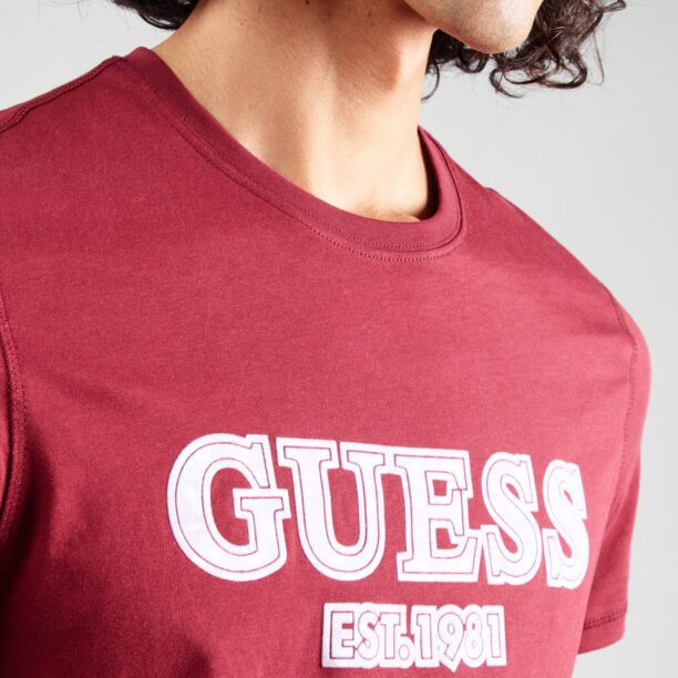 Preţ GUESS Tricou  roșu vin / alb