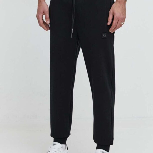 HUGO pantaloni de trening culoarea negru