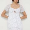 Hollister Co. rochie culoarea alb