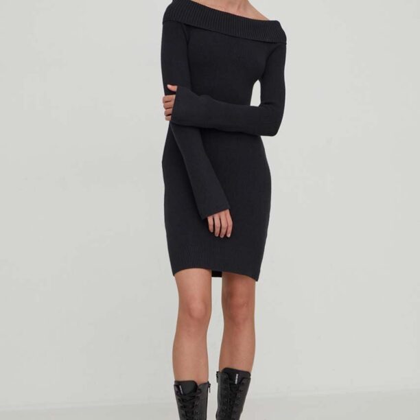 Hollister Co. rochie culoarea negru