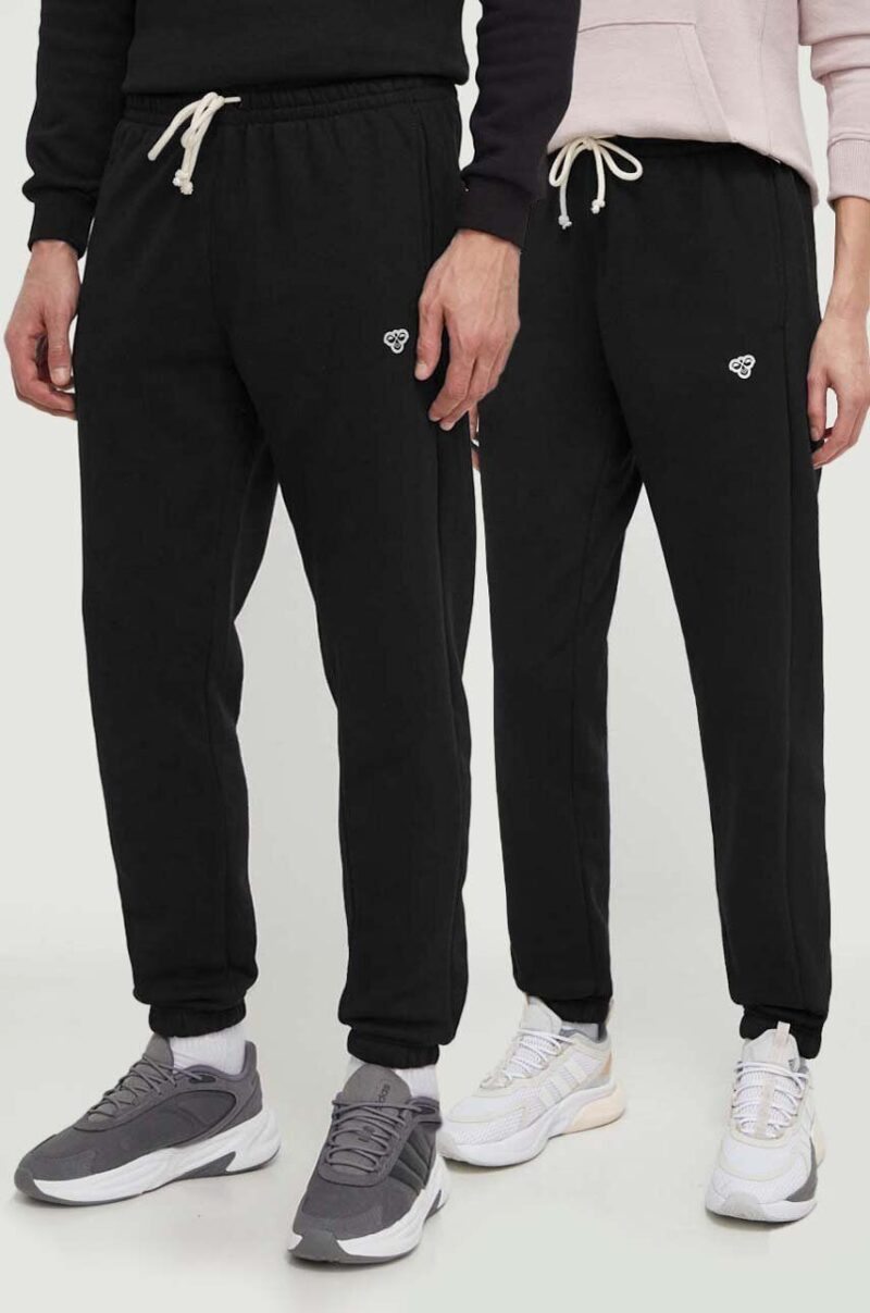 Hummel pantaloni de trening culoarea negru