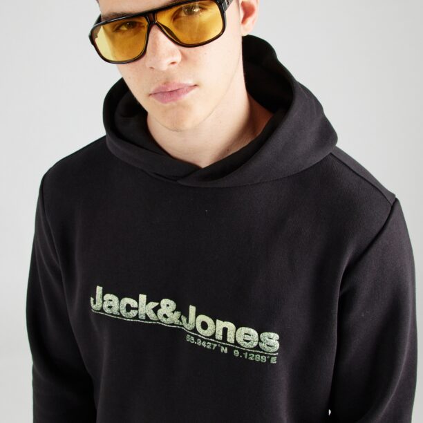 Preţ JACK & JONES Bluză de molton 'JCOPUFF'  verde pastel / negru