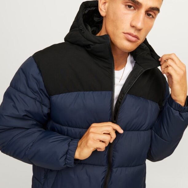 JACK & JONES Geacă de iarnă 'JJMOON'  bleumarin / negru preţ