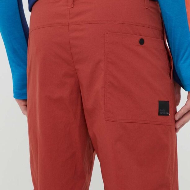 Jack Wolfskin pantaloni scurți outdoor Desert culoarea rosu preţ