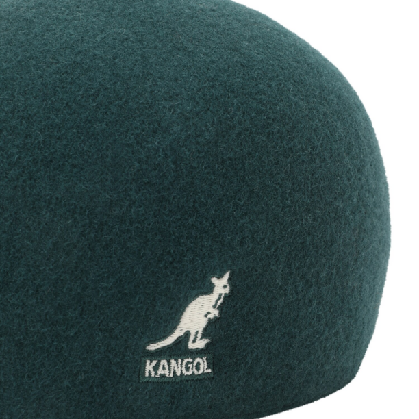 KANGOL Căciulă  verde smarald / alb preţ