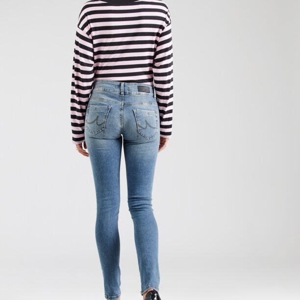 LTB Jeans 'MOLLY'  albastru denim preţ