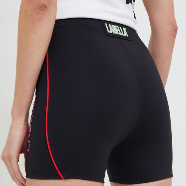 culoarea negru