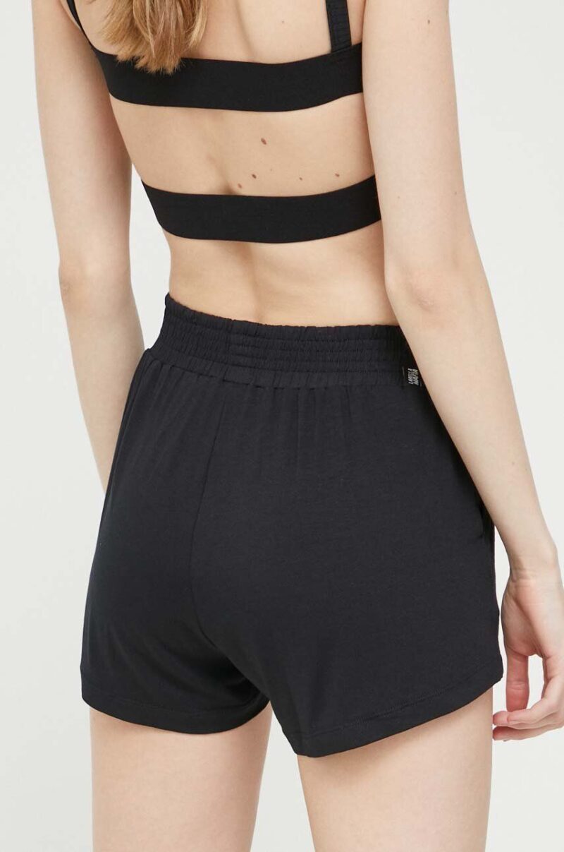 culoarea negru