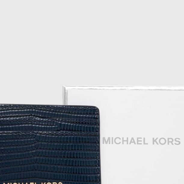 MICHAEL Michael Kors carcasa din piele culoarea albastru marin preţ