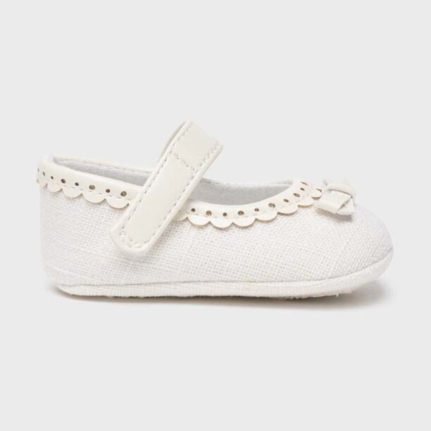 Mayoral Newborn pantofi culoarea bej