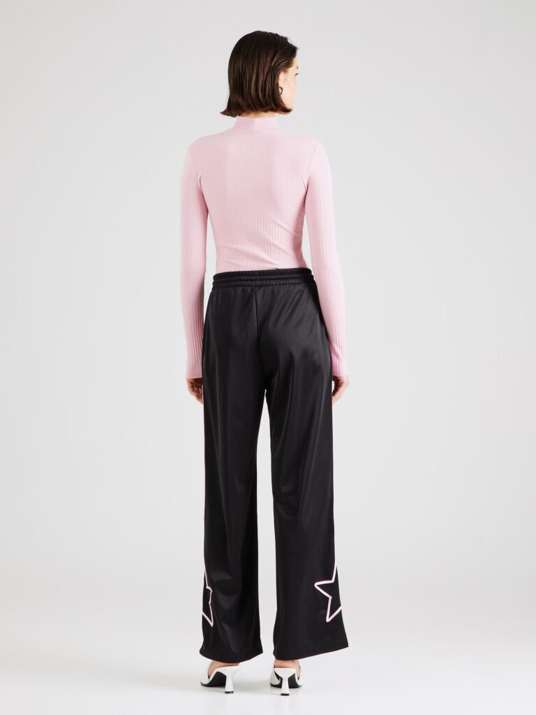 Monki Pantaloni  roz / negru preţ