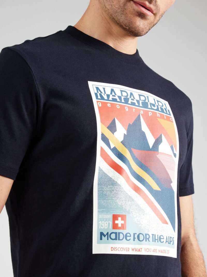 Preţ NAPAPIJRI Tricou 'S-PORTALET'  bleumarin / sângeriu / negru / alb