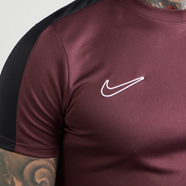 Preţ NIKE Tricou funcțional 'Academy23'  roșu burgundy / negru / alb