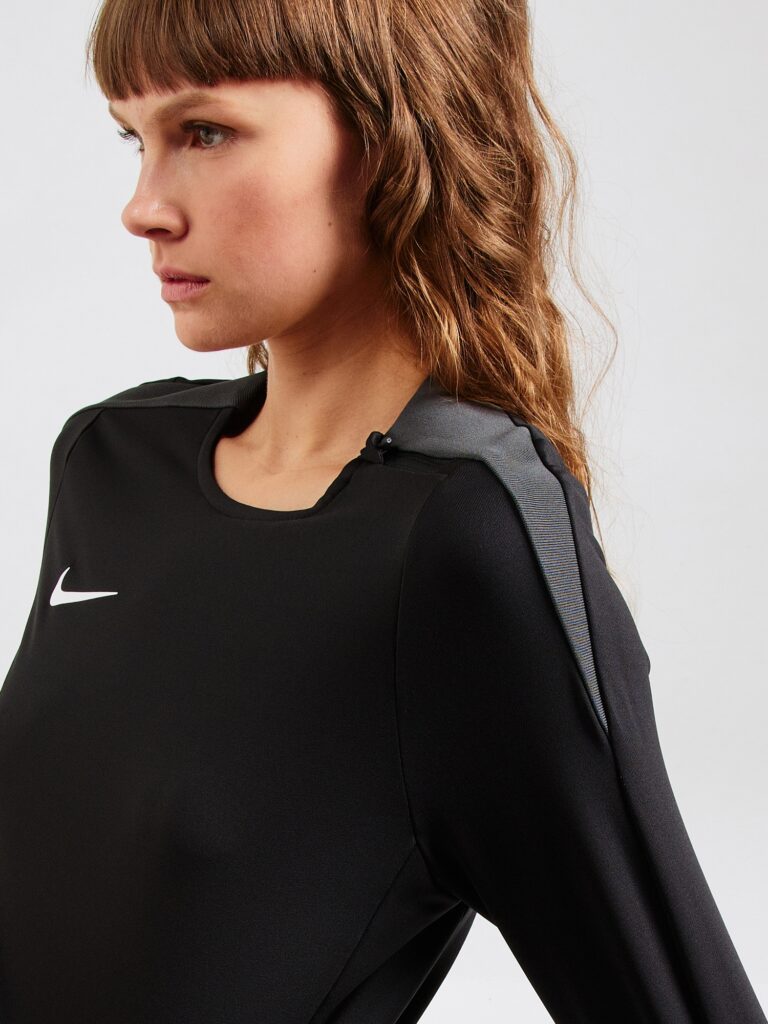 Preţ NIKE Tricou funcțional 'Strike'  negru / alb murdar