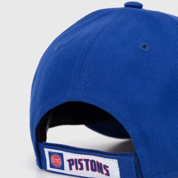 DETROIT PISTONS